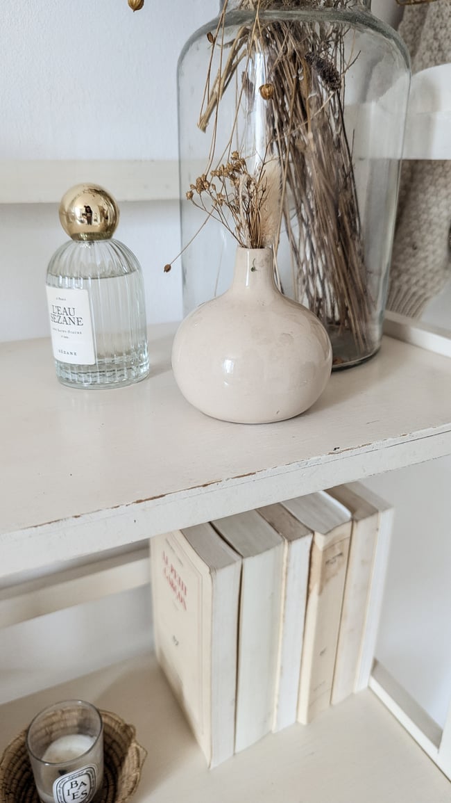 Étagère de bouquiniste crème 