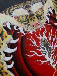 Image 4 of Tiger Hell Mouth Hand Fan