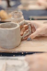 Image 4 of TALLER: crea la teva tassa o bol de ceràmica