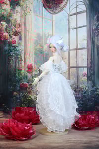 Image 4 of Handmade Set for Minifee Doll - white
