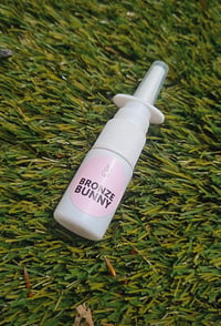 Tanning spray