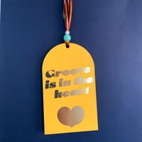 Groove is in the heart - Jaune