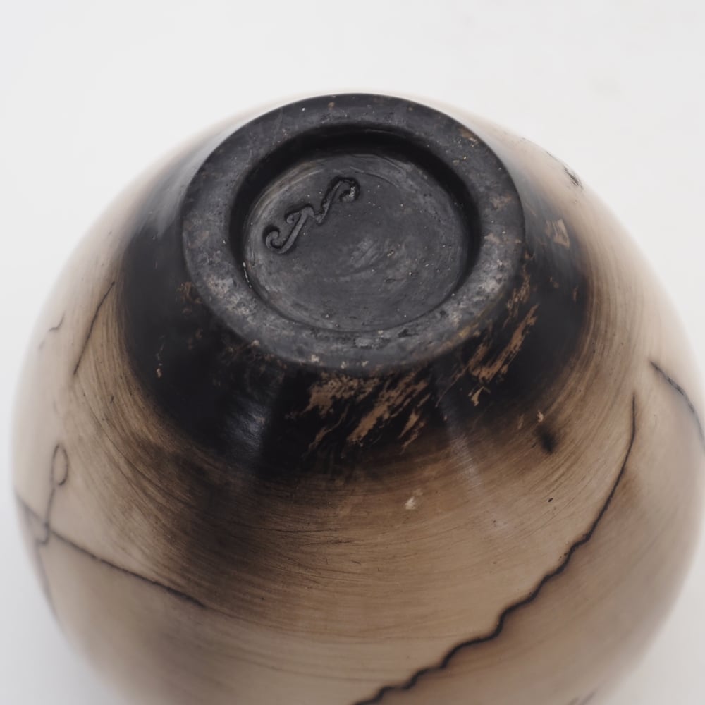 Image of Horsehair Raku Lidded Pot 003