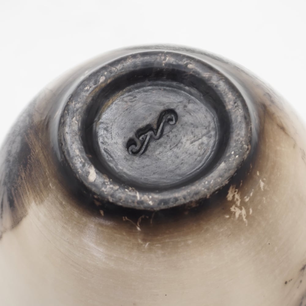 Image of Ghost Feather Raku Pot 011