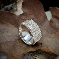 Wide Bark Band