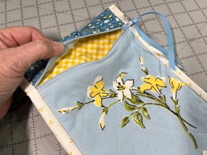 Image of Vintage Yellow Flowered Zippered Bag
