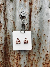 Image 3 of Leola Studs