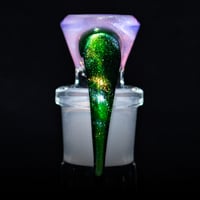 Image 2 of ROSE QUARTZ > ICY WHITE SATIN / GREEN STARDUST 18MM SLIDE