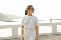 Image 1 of CAMISETA OVERSIZE MUJER "KLASIKA" BLANCA