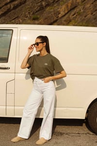 Image 3 of CAMISETA OVERSIZE MUJER "KLASIKA" KAKI