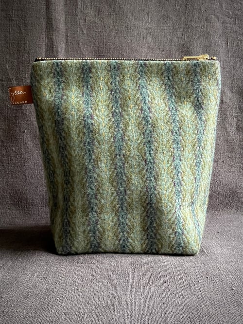 Image of No.8 Large Accessories Bag