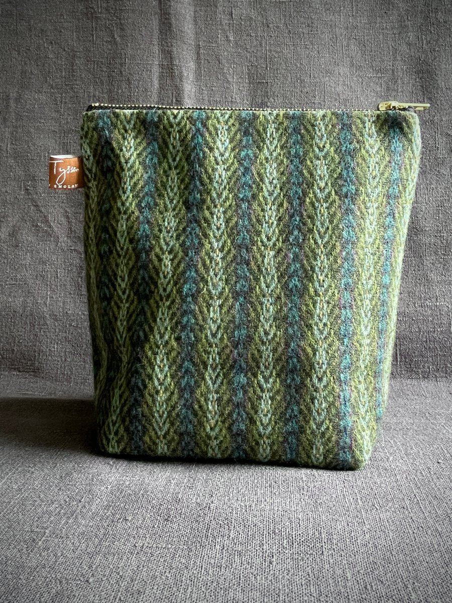 Image of No.9 Large Accessories Bag 