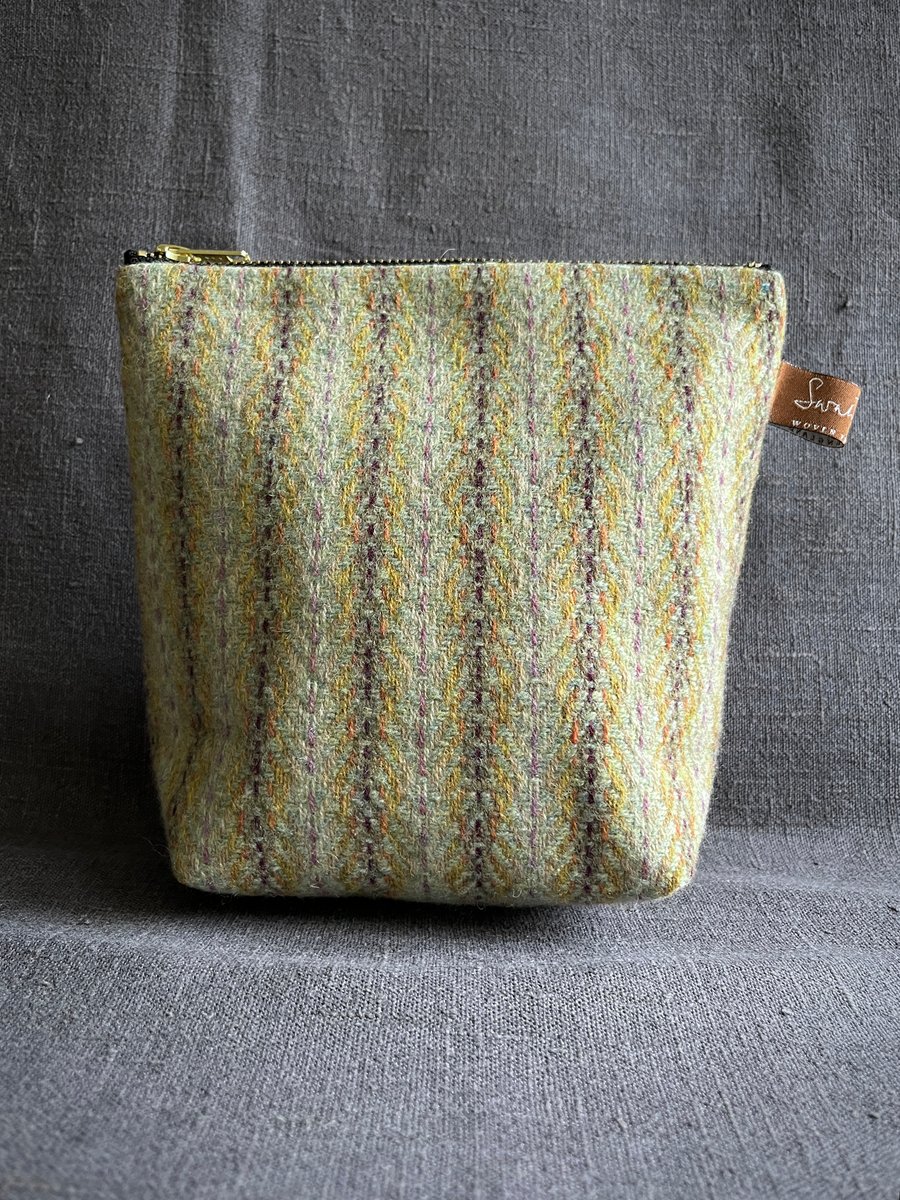Image of No.28  Medium Handwoven Accessories Bag