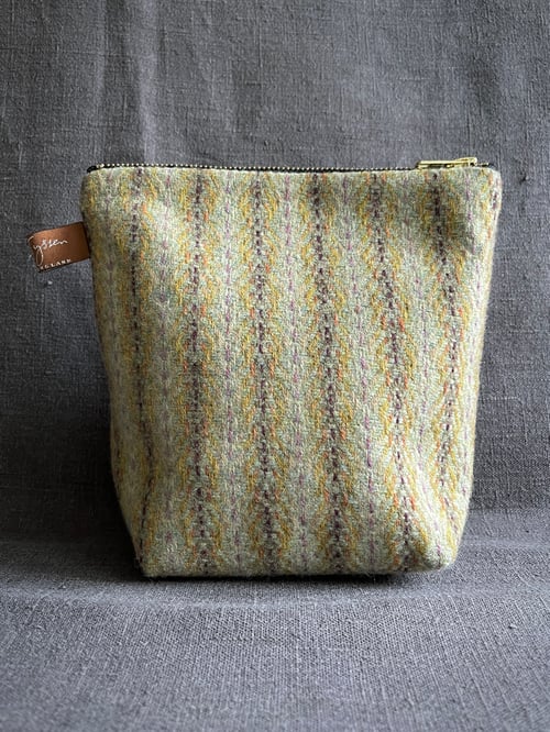 Image of No.28  Medium Handwoven Accessories Bag