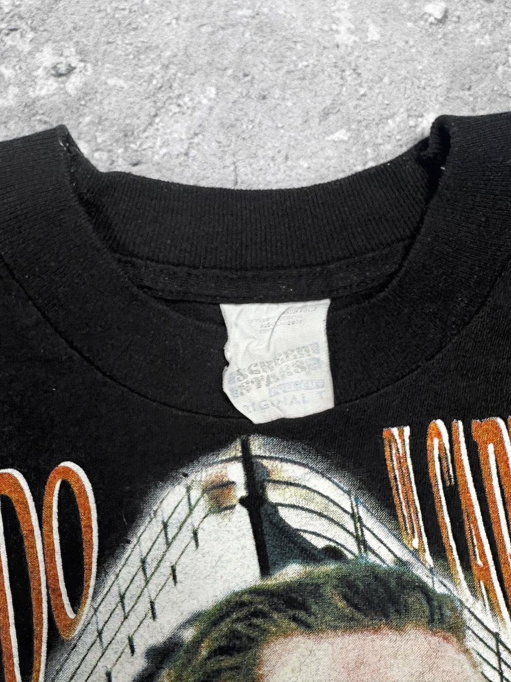 Leonardo DiCaprio 1990’s ‘Titanic’ T-Shirt