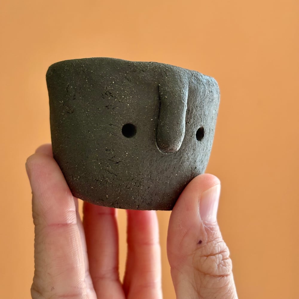 Image of Black Clay head pot