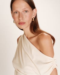 Image 4 of Top Rotonde Beige