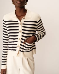 Image 4 of Chaqueta Rayas Pam Beige