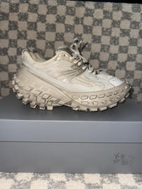 Image 1 of Balenciaga Bouncer Beige Sneaker