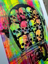 Image 3 of Skull Dispenser IX
