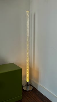 Image 4 of Lampadaire vintage en acylique 