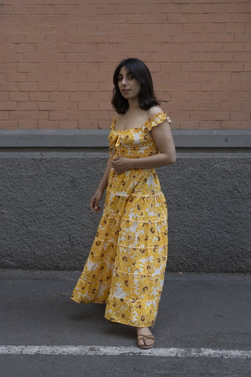 Image of ABITO INDIMENTICABILE MAREA  GIRASOLI GIALLI
