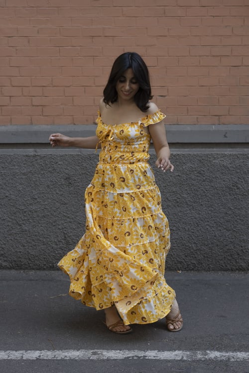 Image of ABITO INDIMENTICABILE MAREA  GIRASOLI GIALLI