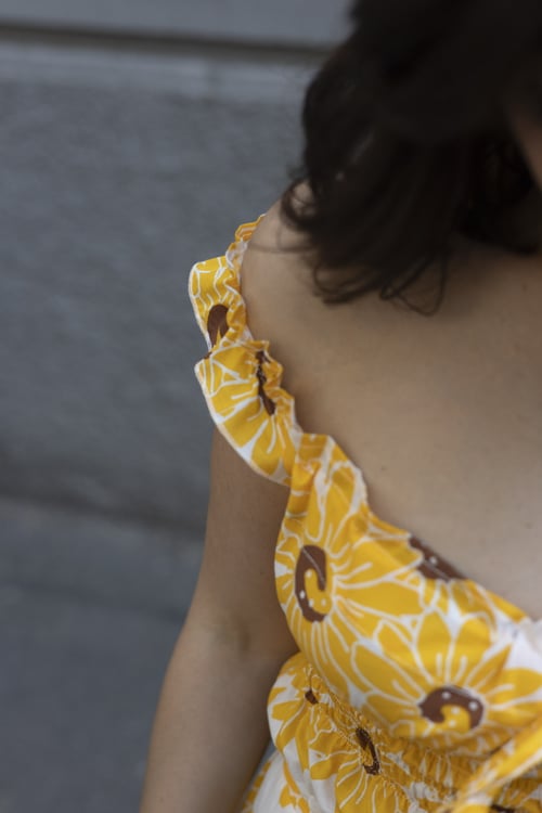 Image of ABITO INDIMENTICABILE MAREA  GIRASOLI GIALLI