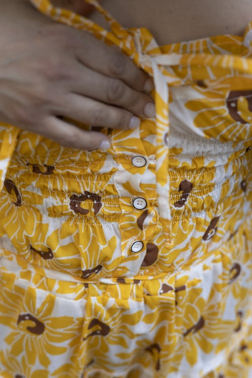 Image of ABITO INDIMENTICABILE MAREA  GIRASOLI GIALLI