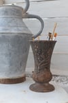 VASE EN FONTE 