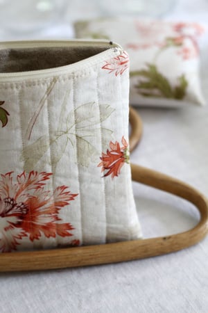 Image of Trousse plate tissu ancien (TRSSFLEURCORAIL)