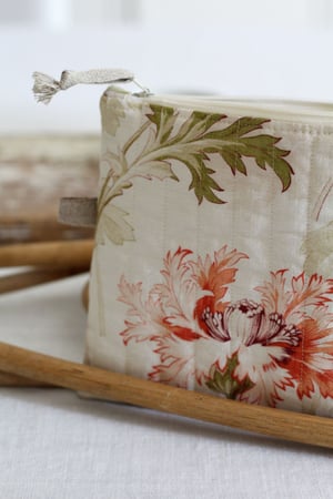 Image of Trousse plate tissu ancien (TRSSFLEURCORAIL)