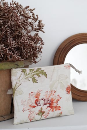 Image of Trousse plate tissu ancien (TRSSFLEURCORAIL)