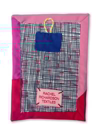 Image 2 of POSTCARD QUILT - PINK