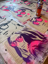 Image 2 of Stencil Girl With Sunglasses A4 // UNIKAT