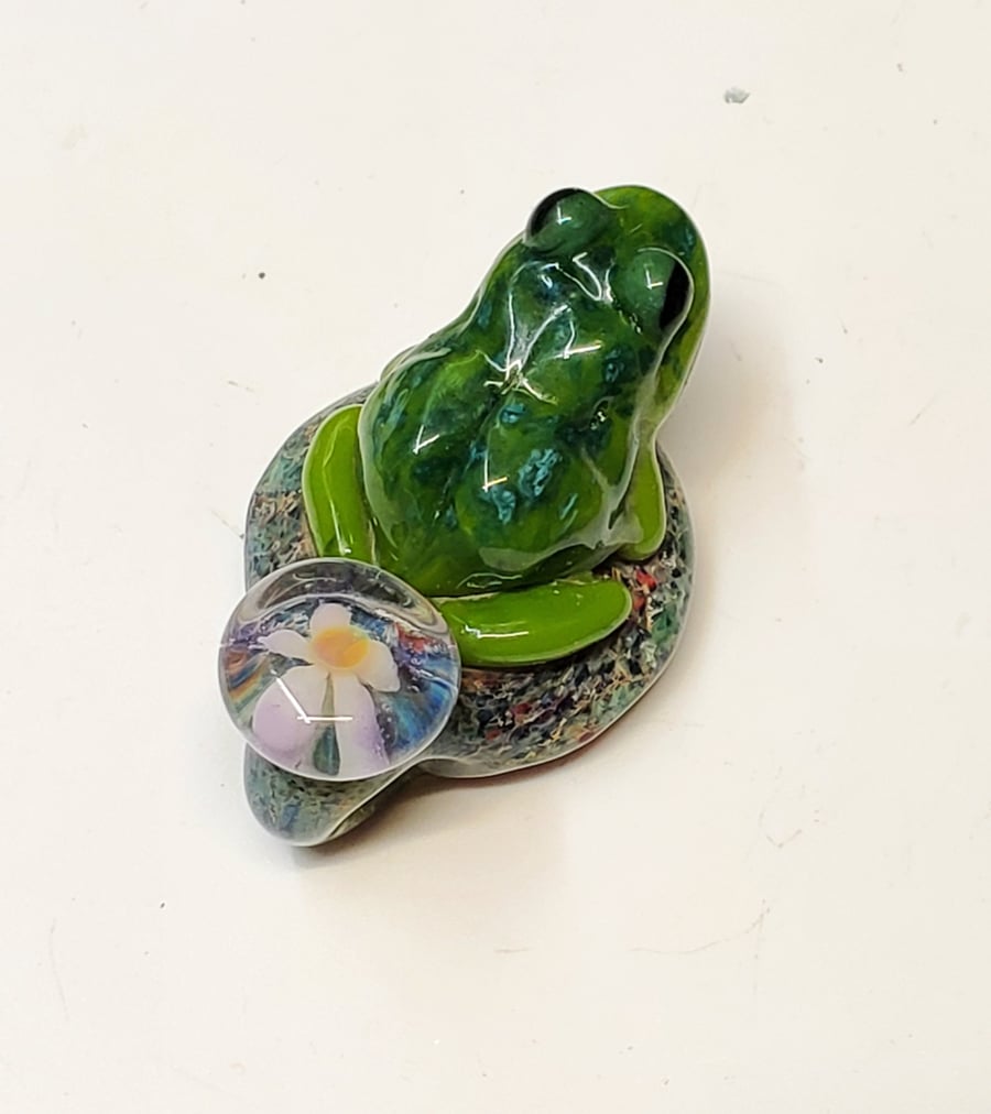 Image of Frog with flower pendant