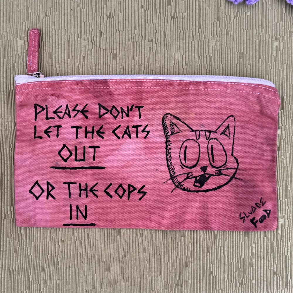 Image of CAT POUCH 1/1