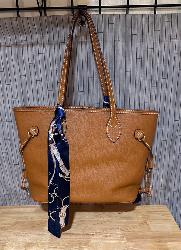 Image of Large tote