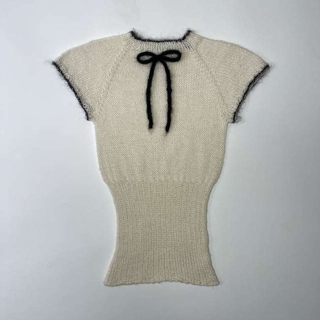 moth tee in bleach white (alpaca)