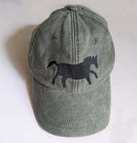 PREORDER Quinie Maisie cap