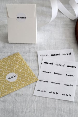 Image of Etiquette autocollante MERCI (AUTOCMERCI)