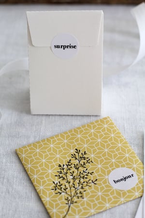 Image of Etiquette autocollante MERCI (AUTOCMERCI)