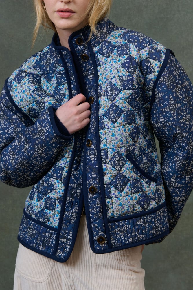 Image of Chaqueta Omotayo