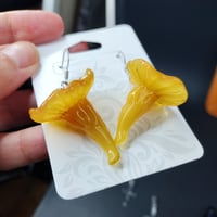 Chanterelle earrings 