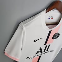 Image 2 of Retro PSG Away 21-22