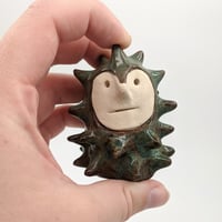 Image 3 of Spiky Hengeling