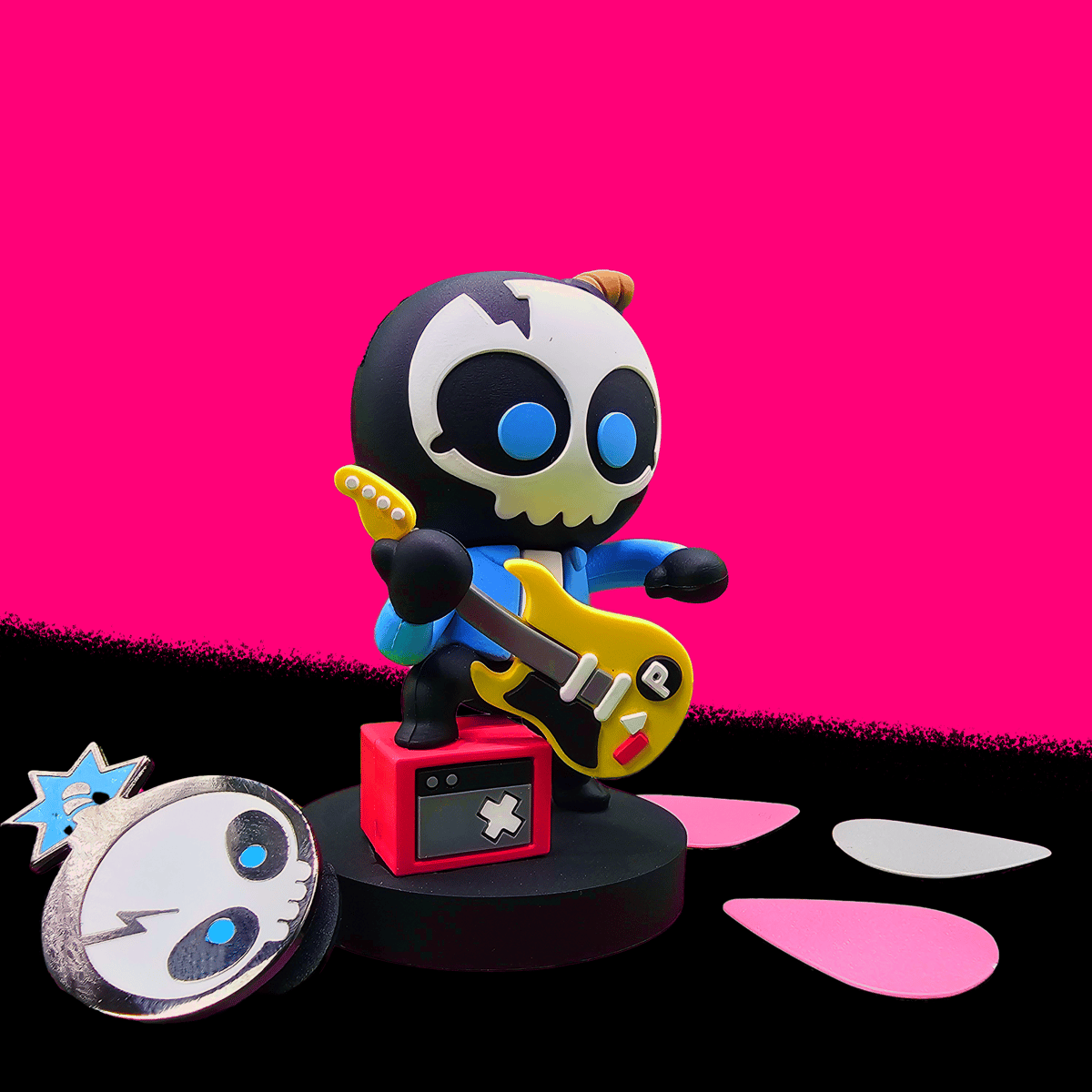 Image of QUINN FIGURINE