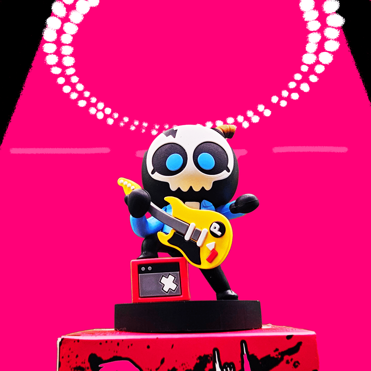 Image of QUINN FIGURINE