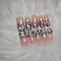 Image 3 of Chromatic Nailz 