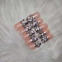Image 4 of Chromatic Nailz 